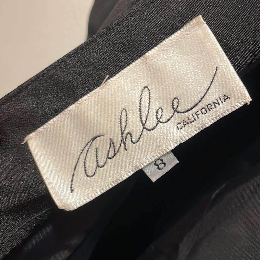 Ashlee woman’s black backless dress - Picture 9 of 10